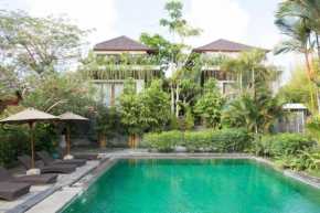 Отель Aqua Bali Villa  North Kuta